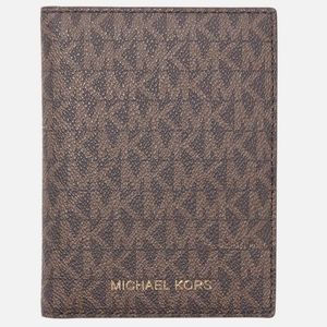 Michael Kors Jet Set Passport Wallet